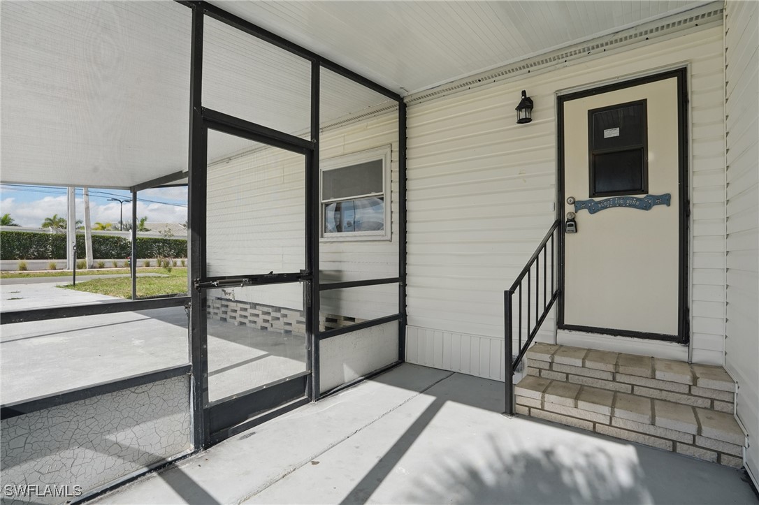 2 Bed ManufacturedHome for Sale in Naples, FL, $199,000 — photo 27