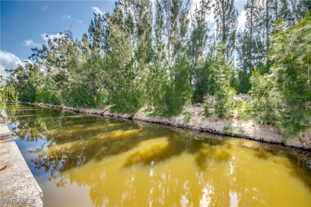 2 Bed Waterfront Home for Sale in Pine Island Cove, photo 27