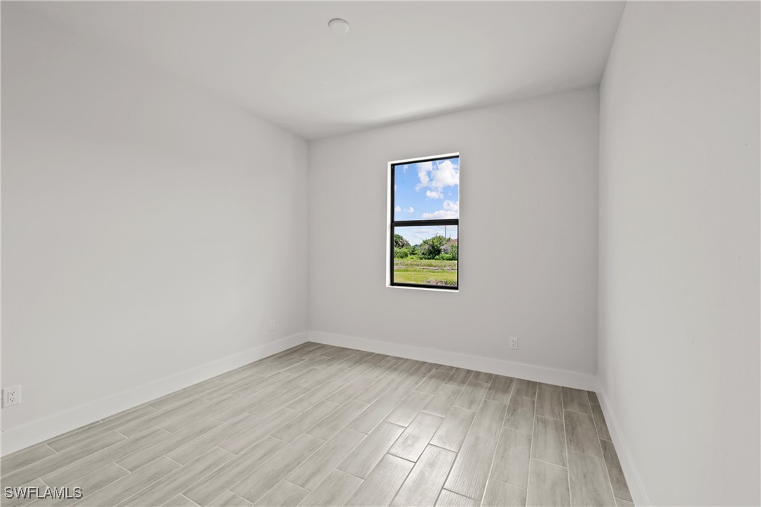 4 Bed Waterfront Home for Sale in Mirror Lakes, FL, $434,900 — photo 27