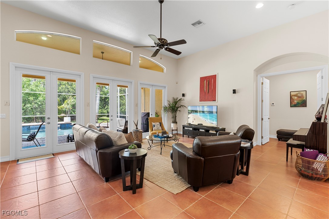 3 Bed Pool Home for Sale in Cape Coral, photo 27
