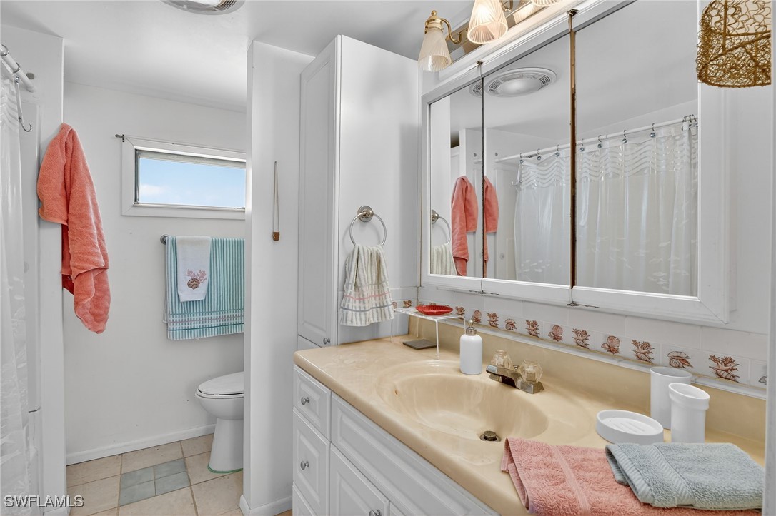 2 Bed ManufacturedHome for Sale in Riverwood, FL, $119,000 — photo 27