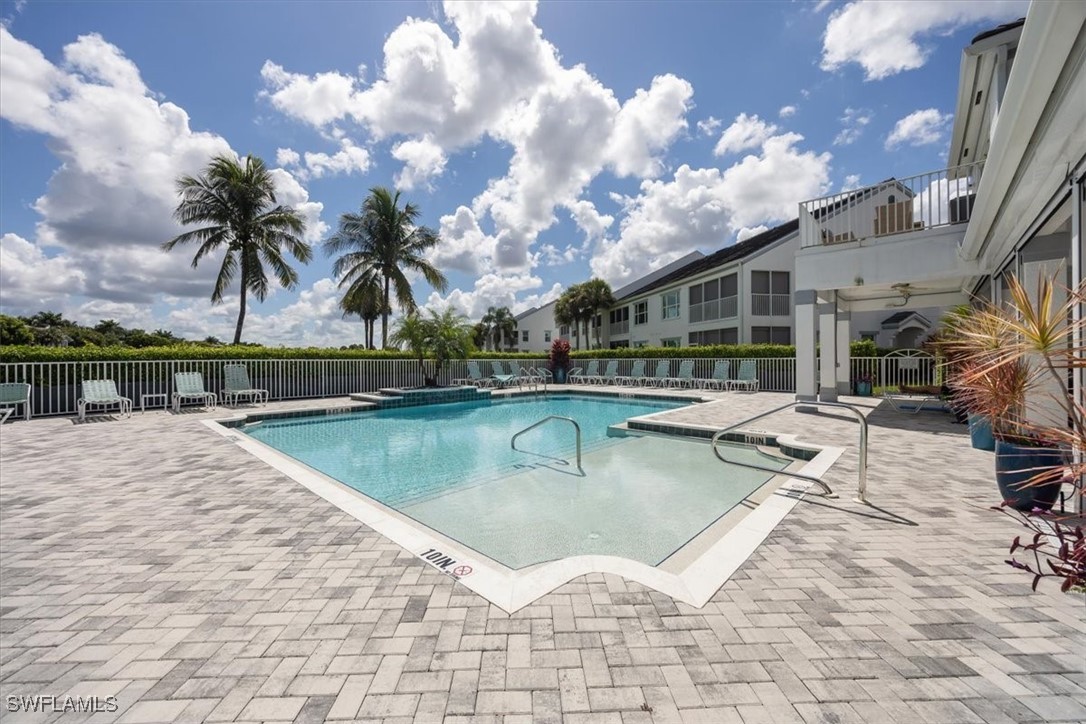 2 Bed Condominium for Sale in Naples, photo 27