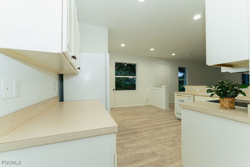 3 Bed Townhouse for Sale in Lakewood Village, photo 27