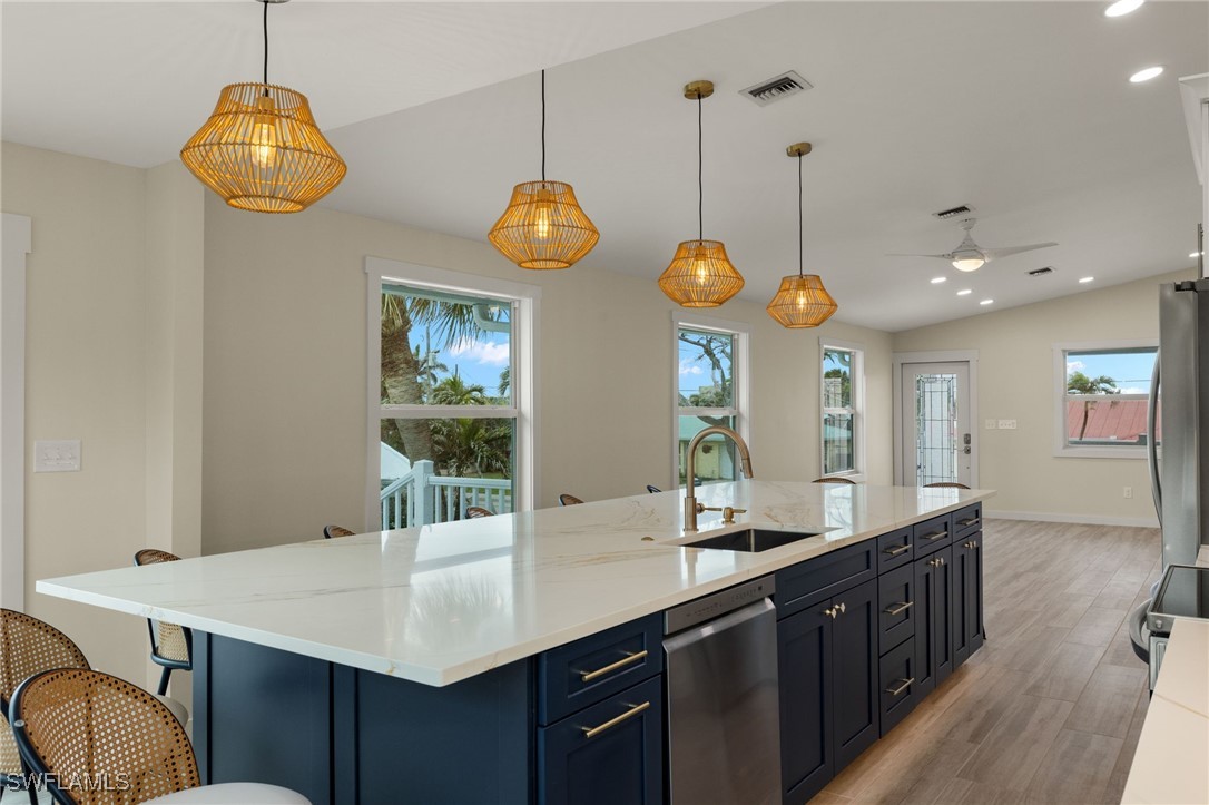 3 Bed Pool Home for Sale in Laguna Shores, photo 27