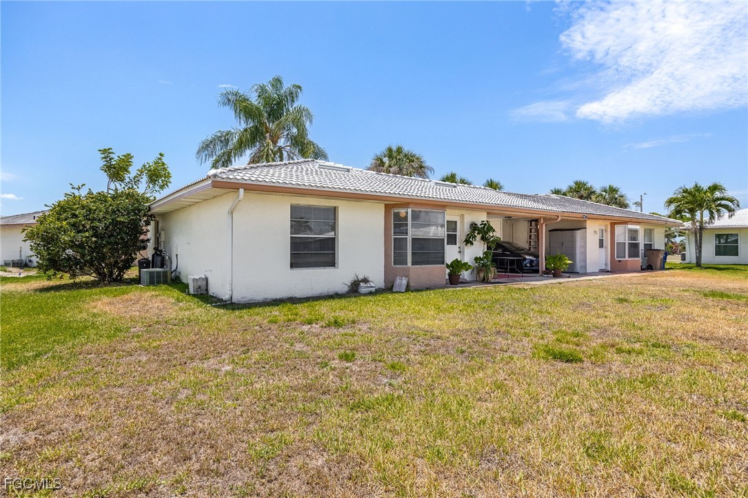 2 Bed Duplex for Sale in Parkwood Villas, FL, $160,000 — photo 27