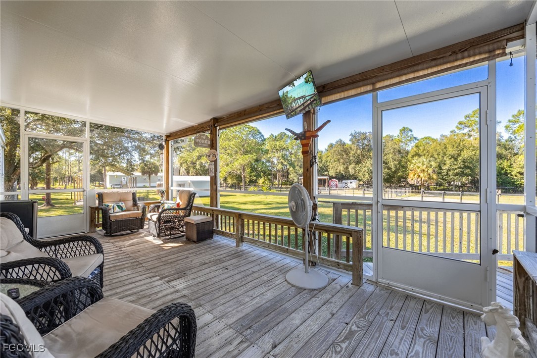 3 Bed Pool Home for Sale in Pioneer Plantation, FL, $399,900 — photo 27