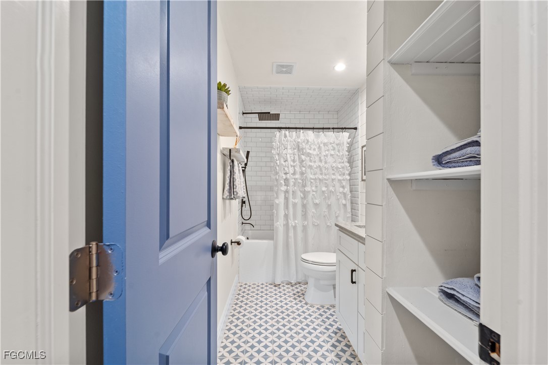 2 Bed SingleFamilyResidence for Sale in South Pointe, FL — photo 27
