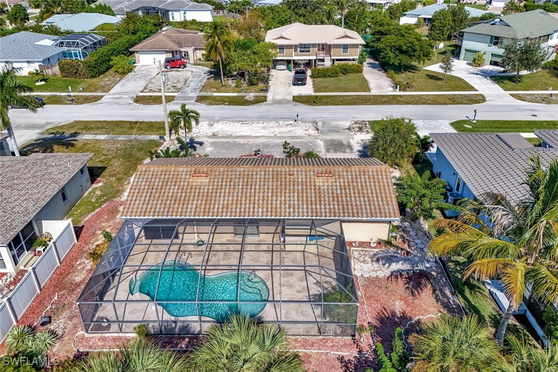 2 Bed Pool Home for Sale in Marco Island, photo 27