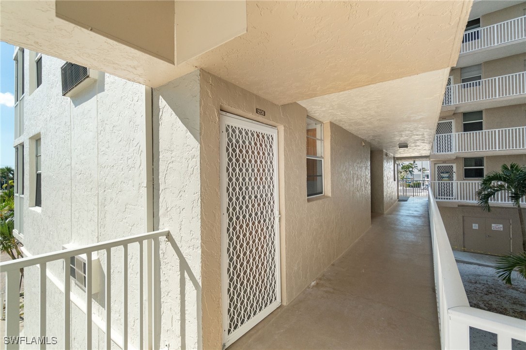 1 Bed Waterfront Home for Sale in Bonita Beach, photo 27