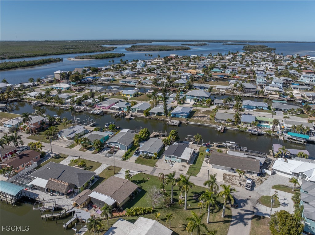 2 Bed Waterfront Home for Sale in Matlacha, FL, $339,000 — photo 27