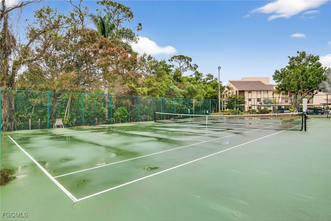 2 Bed Condominium for Sale in Fort Myers, FL, $150,000 — photo 27