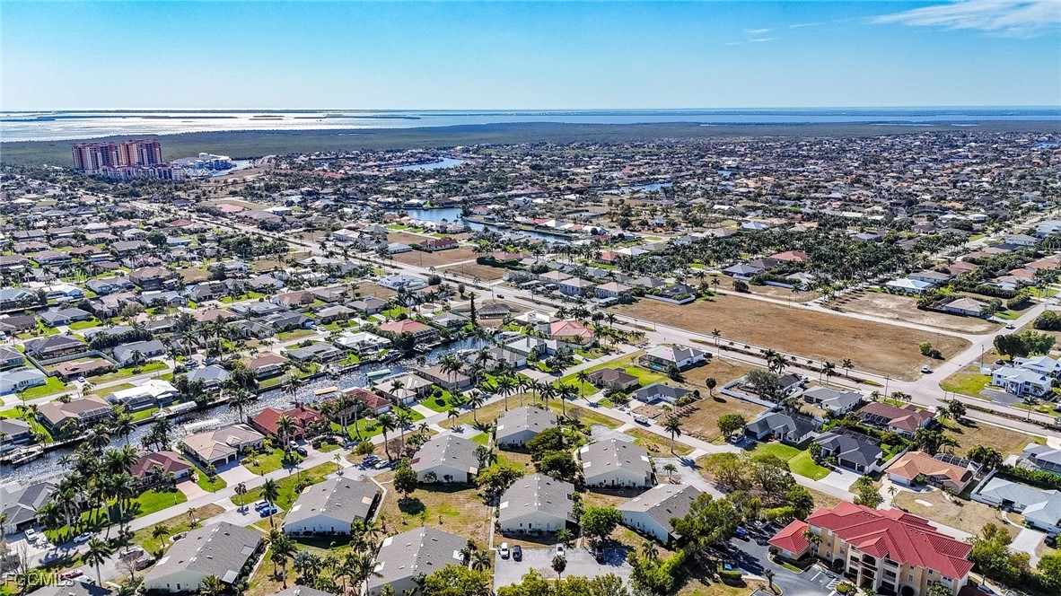 2 Bed Attached for Sale in Cape Coral, photo 27