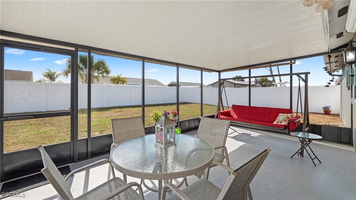 2 Bed SingleFamilyResidence for Sale in Gulf Cove, photo 27