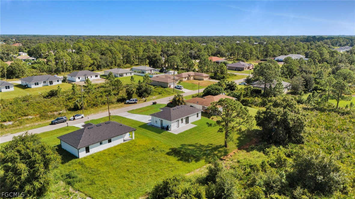 3 Bed SingleFamilyResidence for Sale in Lehigh Acres, photo 27