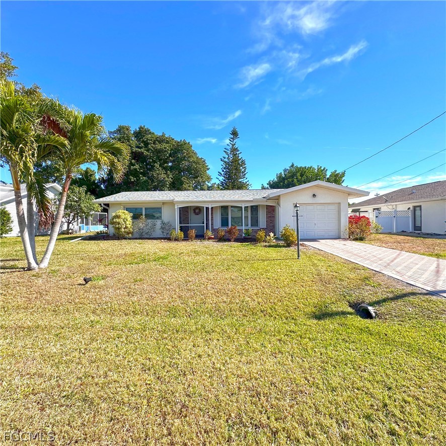 2 Bed SingleFamilyResidence for Sale in Cape Coral, photo 27