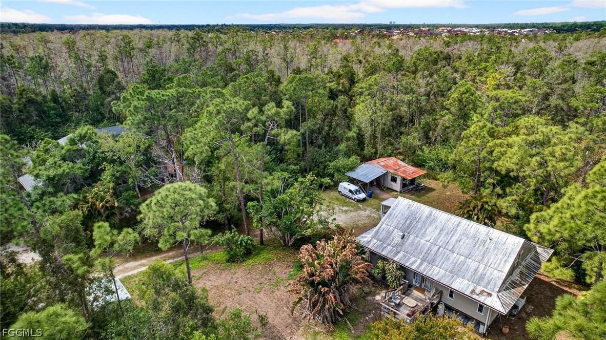 2 Bed SingleFamilyResidence for Sale in Fort Myers, FL — photo 27