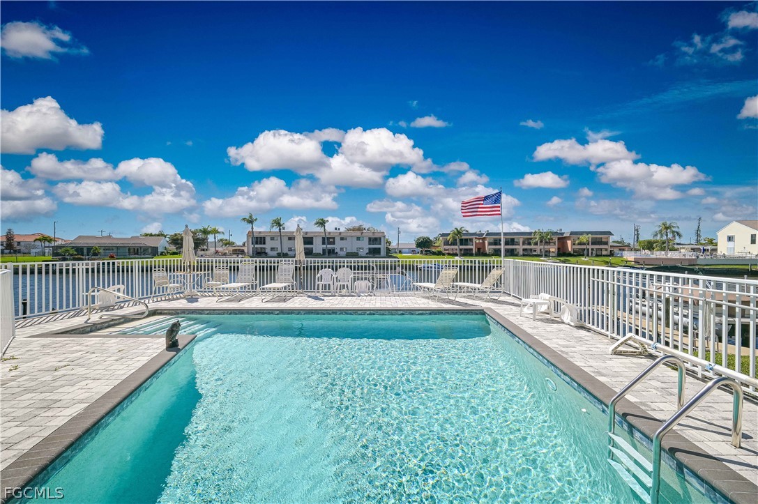 2 Bed Waterfront Home for Sale in Cape Coral, photo 27