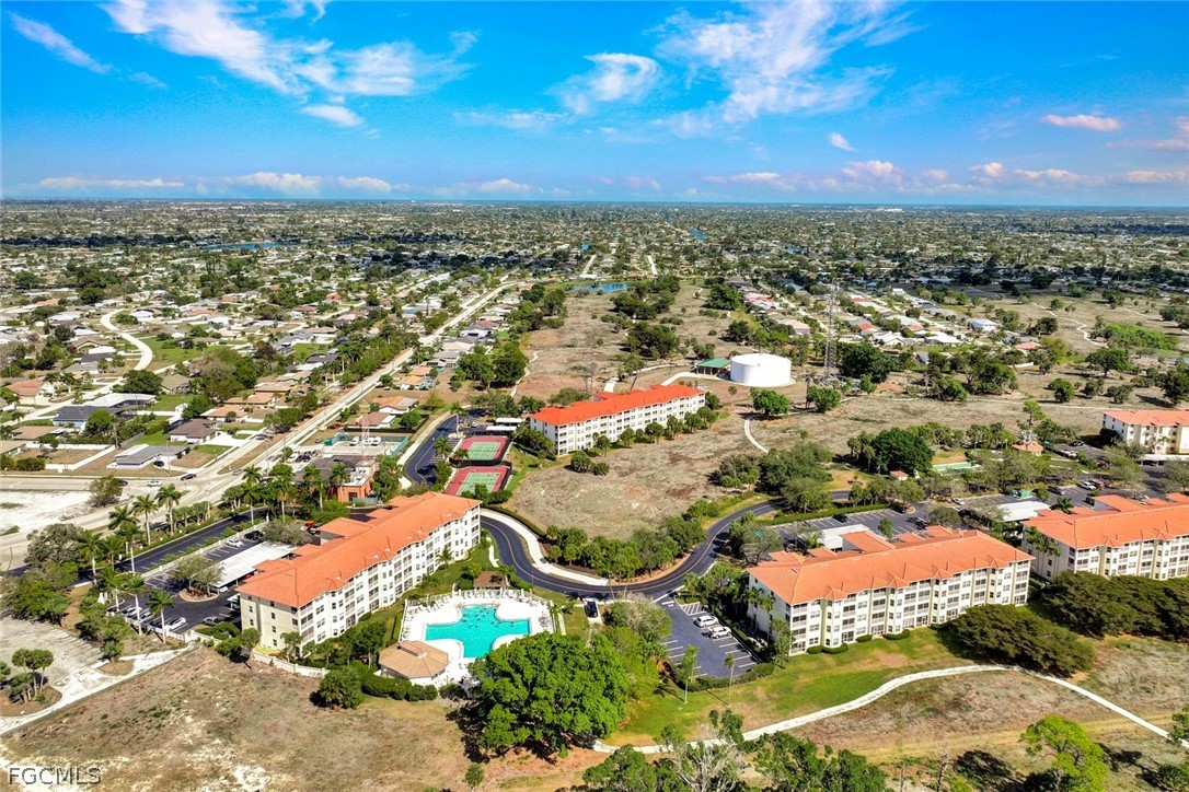 2 Bed Condominium for Sale in Clubhouse Villas, FL, $189,000 — photo 27