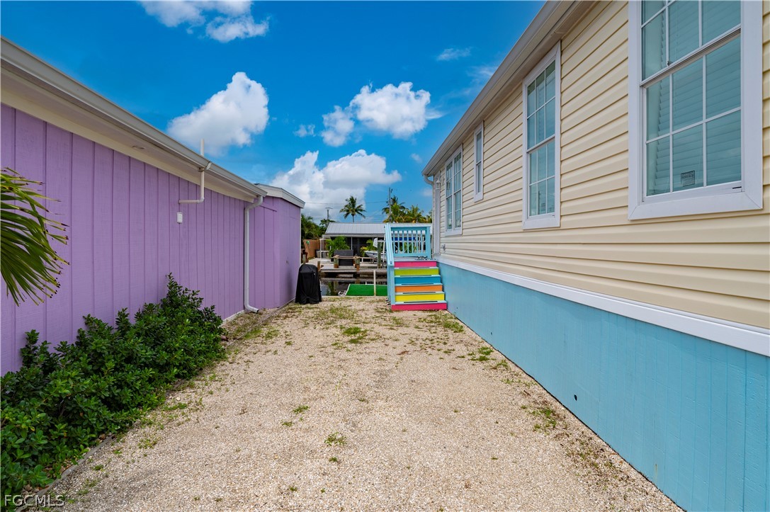 2 Bed Waterfront Home for Sale in Matlacha, FL, $299,900 — photo 27