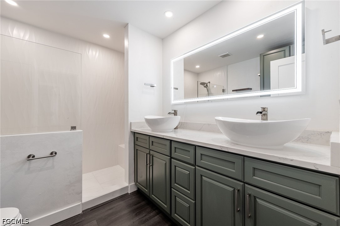 4 Bed SingleFamilyResidence for Sale in Buckingham, FL — photo 27