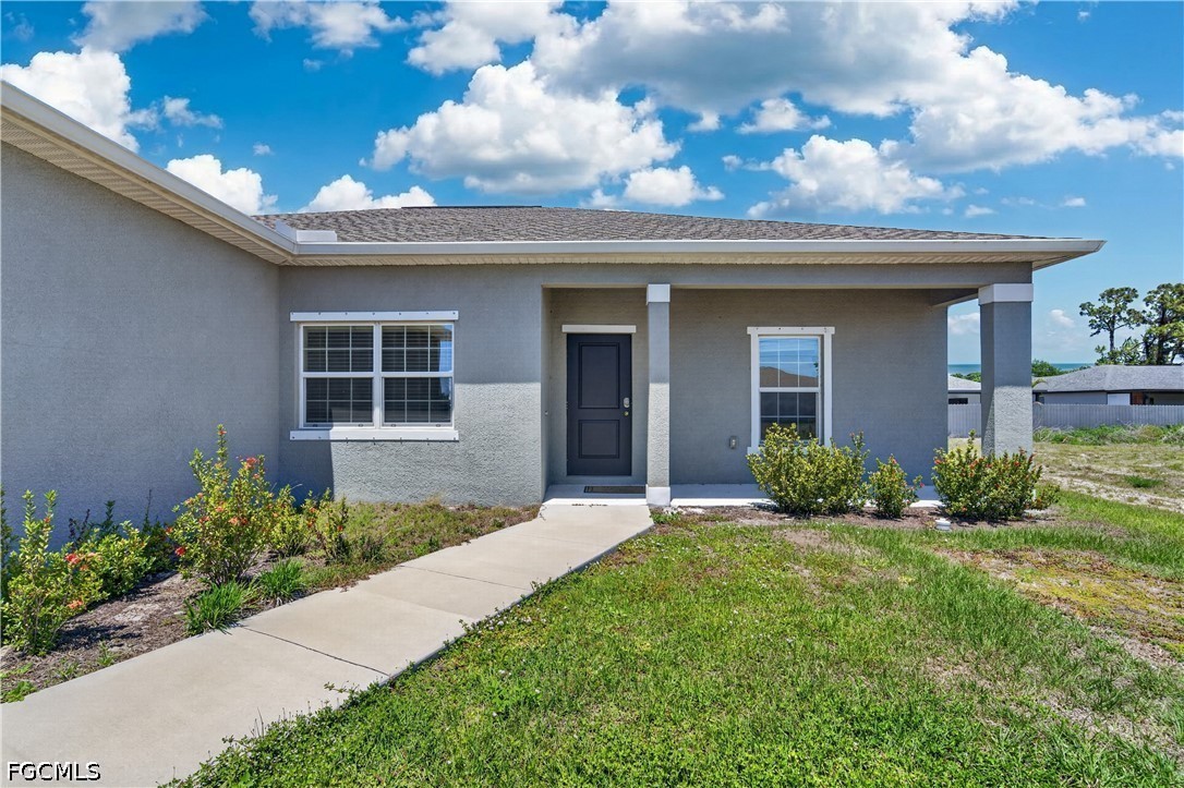 3 Bed SingleFamilyResidence for Sale in Cape Coral, photo 27