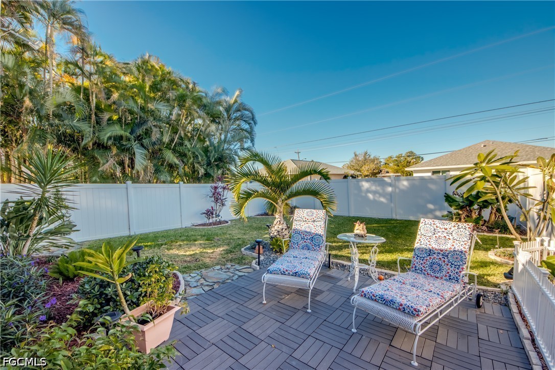 2 Bed Attached for Sale in Cape Coral, FL — photo 27