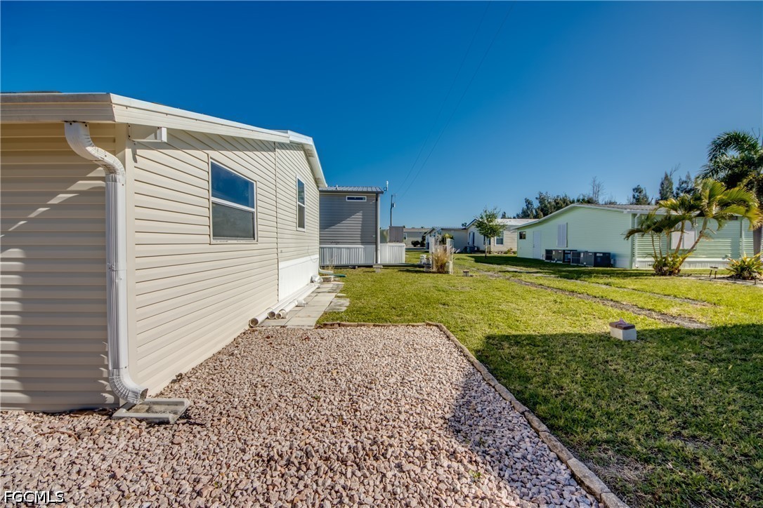 2 Bed ManufacturedHome for Sale in Pine Island Cove, photo 27