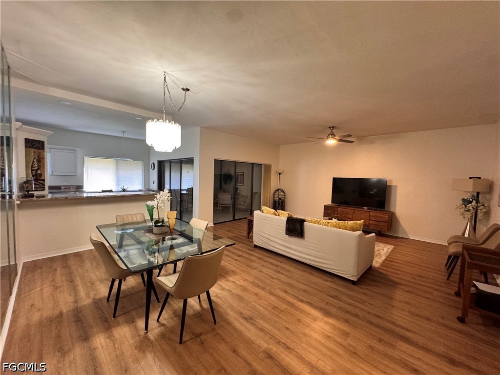 2 Bed Waterfront Home for Sale in Fort Myers, photo 27