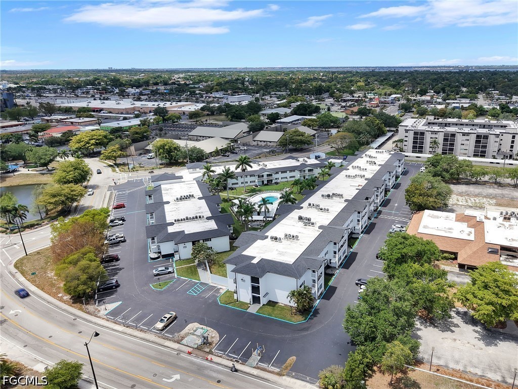 2 Bed Condominium for Sale in Windsor West, photo 27