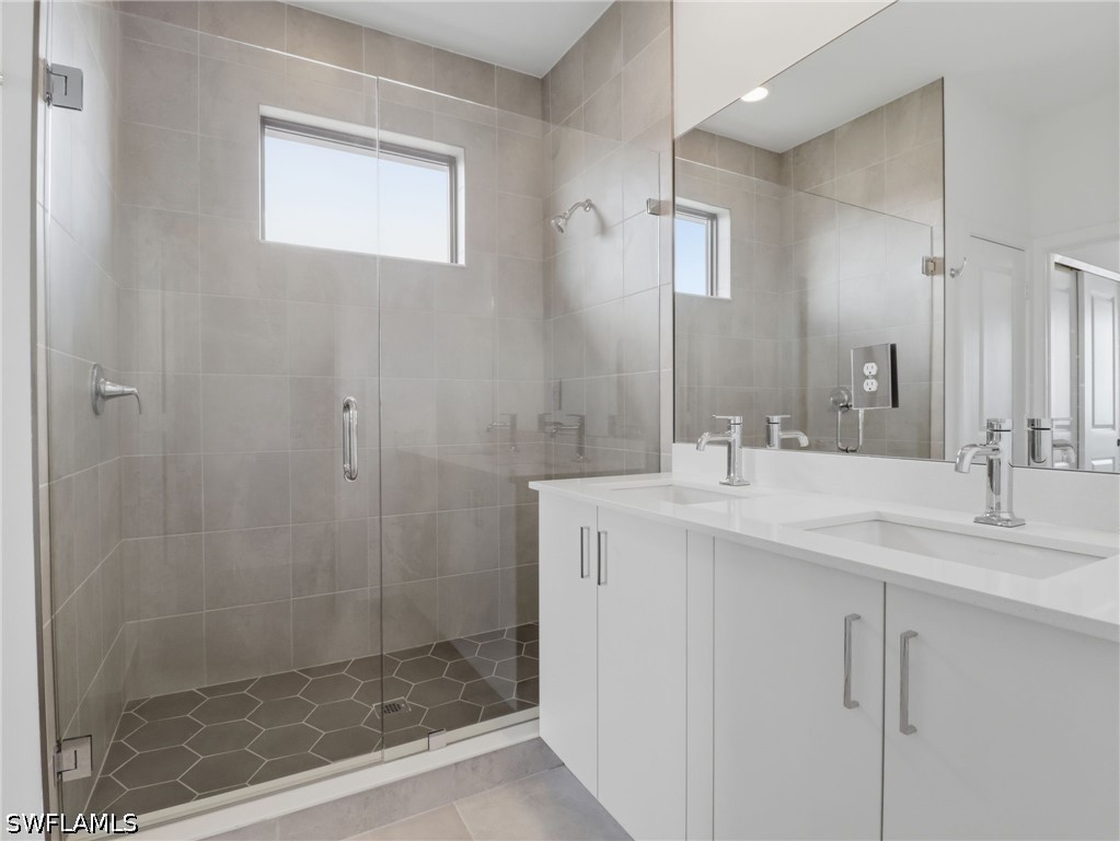 3 Bed SingleFamilyResidence for Sale in Silverwood, FL — photo 27