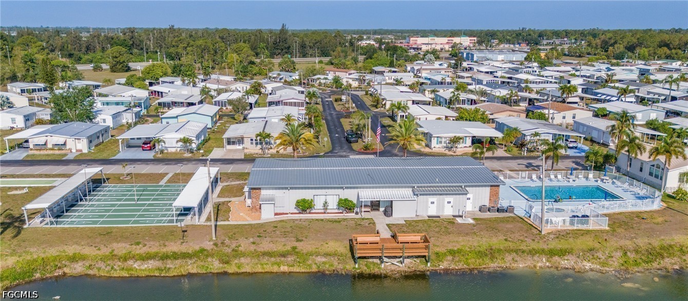 2 Bed ManufacturedHome for Sale in North Fort Myers, FL — photo 27