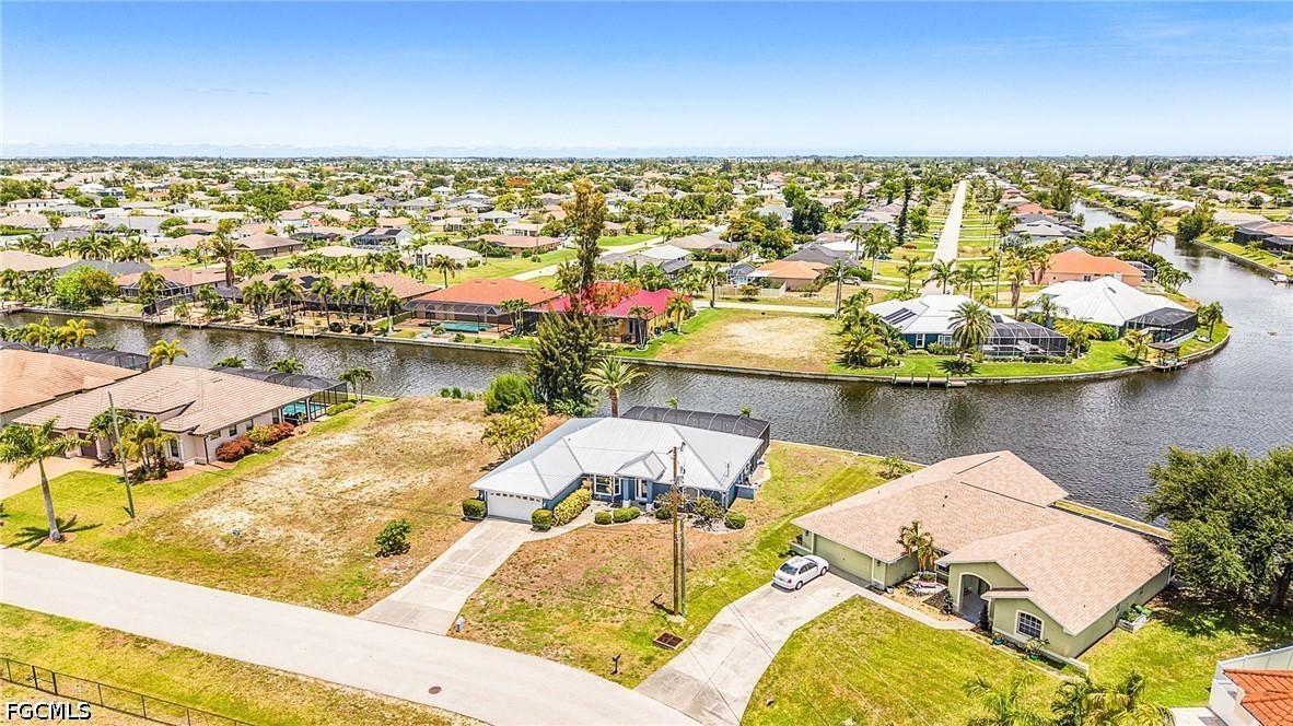3 Bed Pool Home for Sale in Cape Coral, photo 27