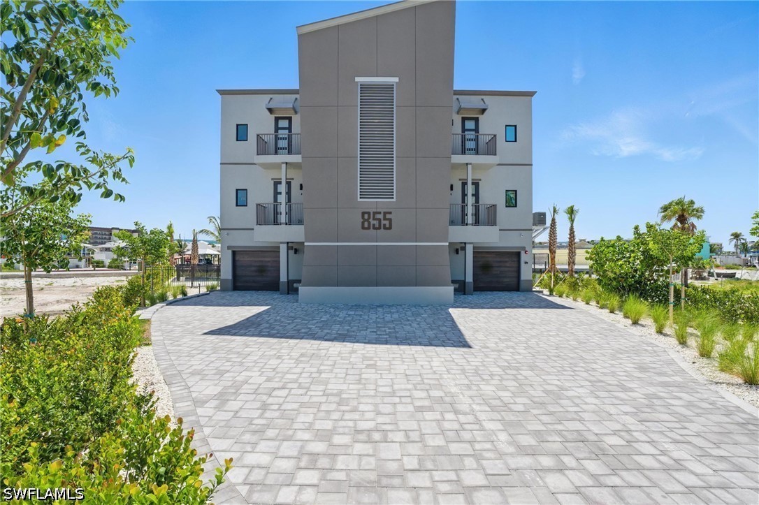 2 Bed Waterfront Home for Sale in Island Shores, photo 27