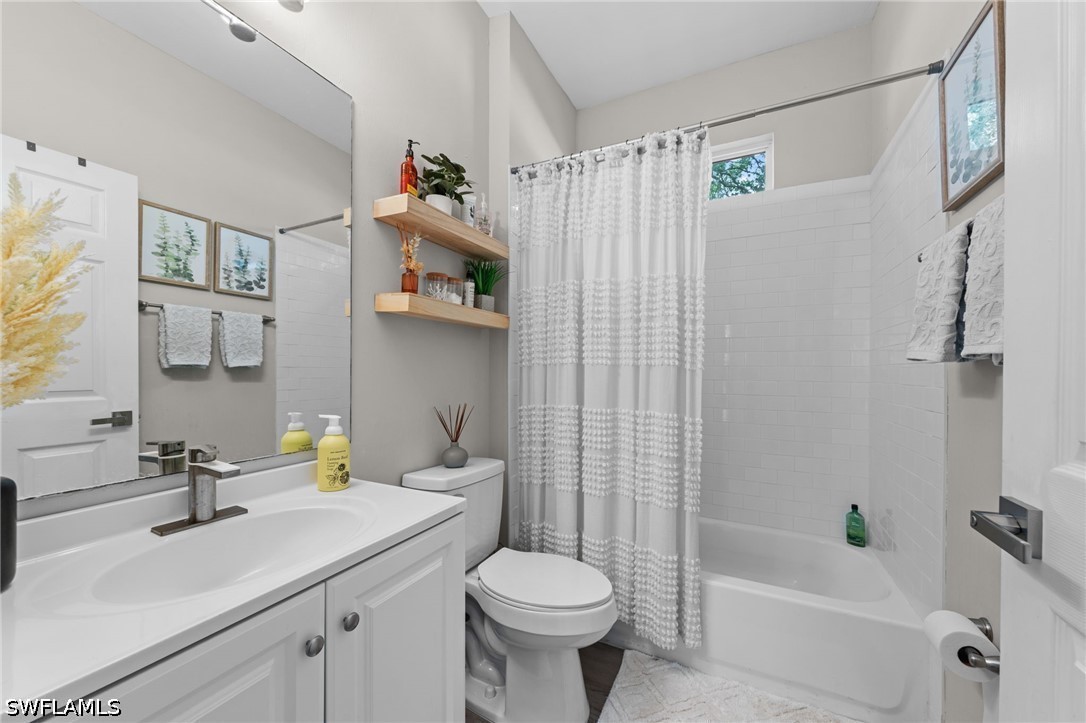 3 Bed SingleFamilyResidence for Sale in Fort Myers, FL — photo 27