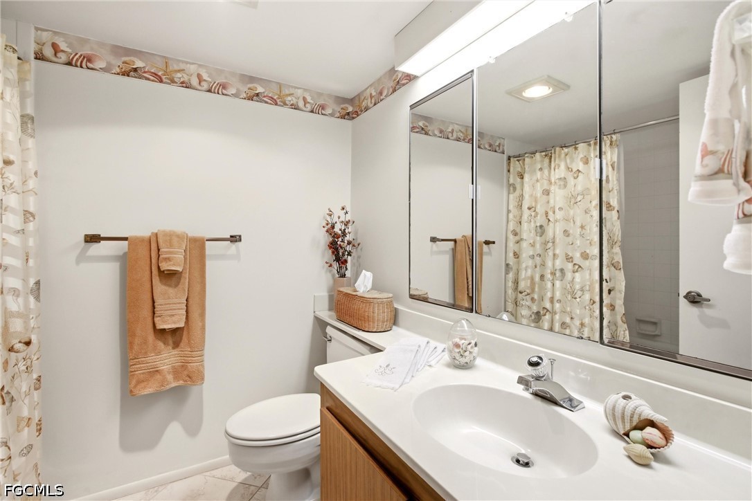 3 Bed Waterfront Home for Sale in Fort Myers, photo 27