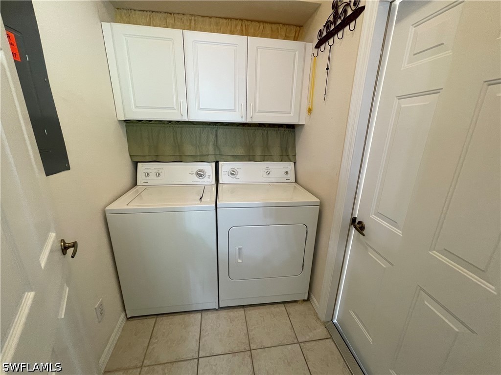 3 Bed Attached for Sale in Naples, photo 27