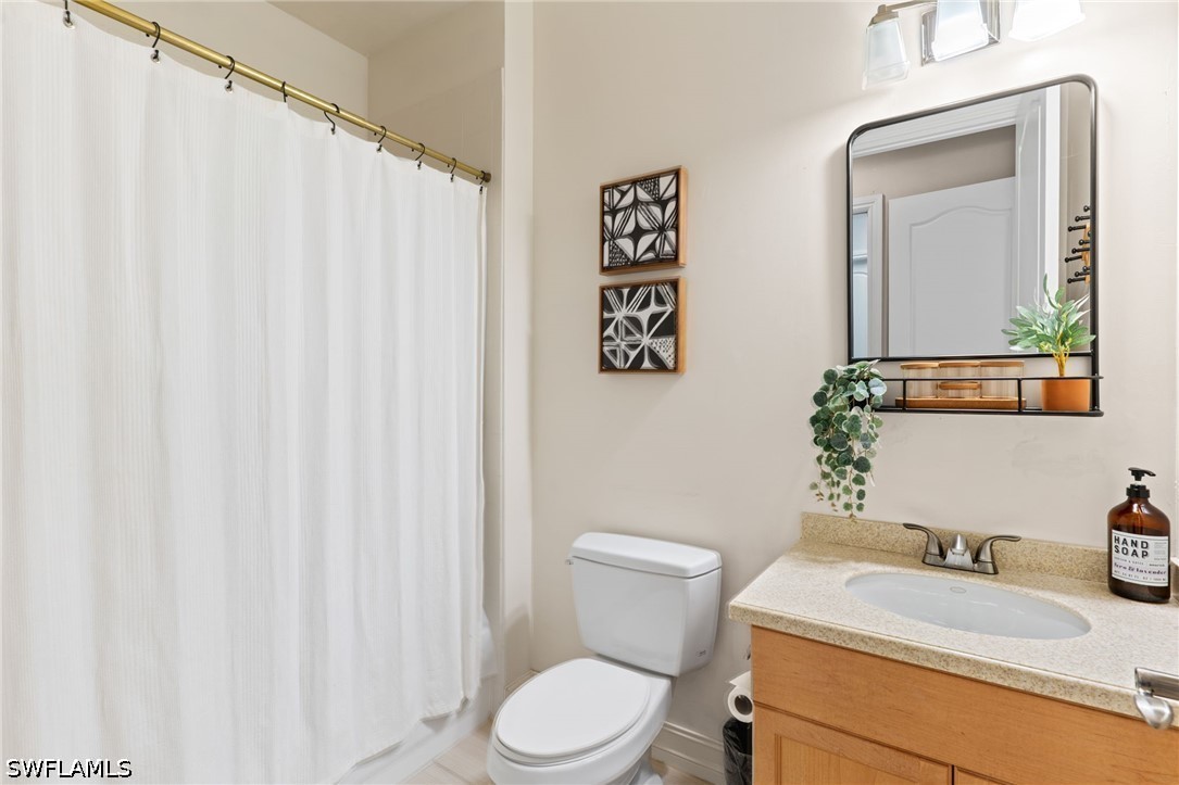 3 Bed SingleFamilyResidence for Sale in Naples, photo 27