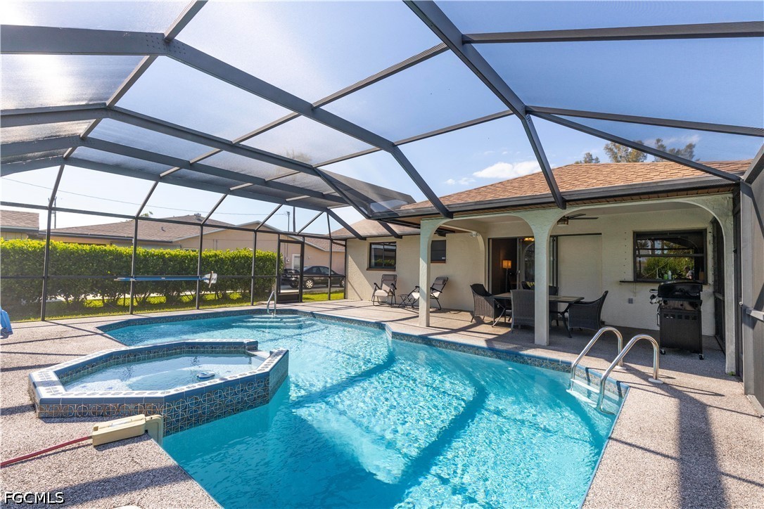 3 Bed Pool Home for Sale in Cape Coral, photo 27
