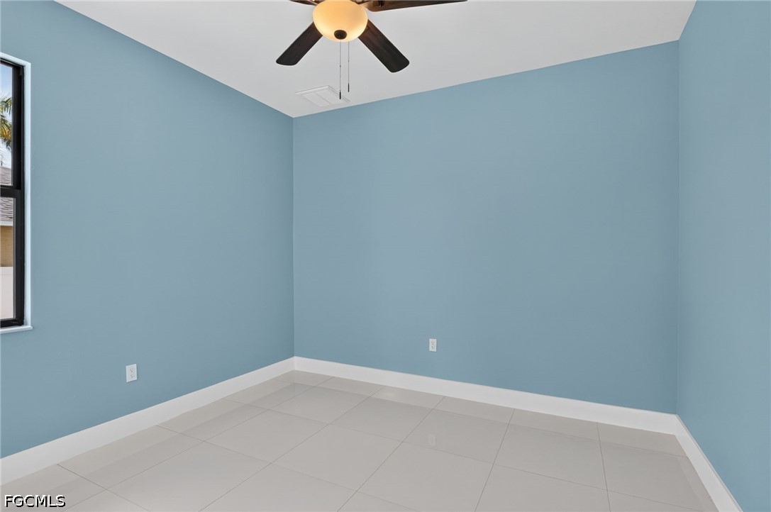 3 Bed Pool Home for Sale in Cape Coral, photo 27