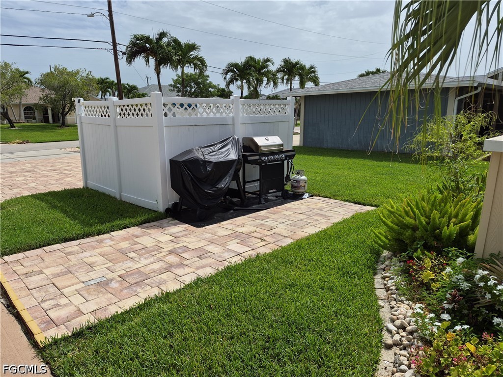 2 Bed Waterfront Home for Sale in Cape Coral, photo 27