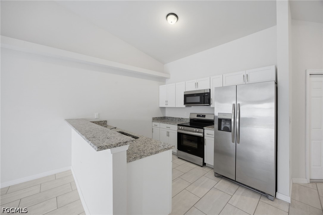 3 Bed Duplex for Sale in Cape Coral, photo 27