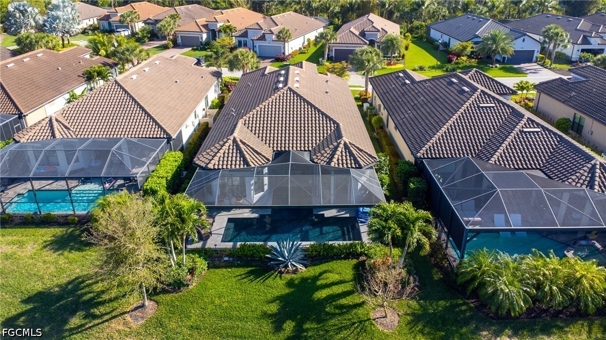 3 Bed Pool Home for Sale in Esplanade, photo 27