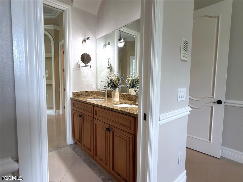 5 Bed SingleFamilyResidence for Sale in Naples, FL — photo 27