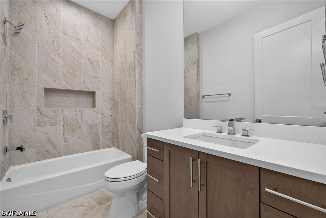 3 Bed Pool Home for Sale in Lucarno, FL — photo 27