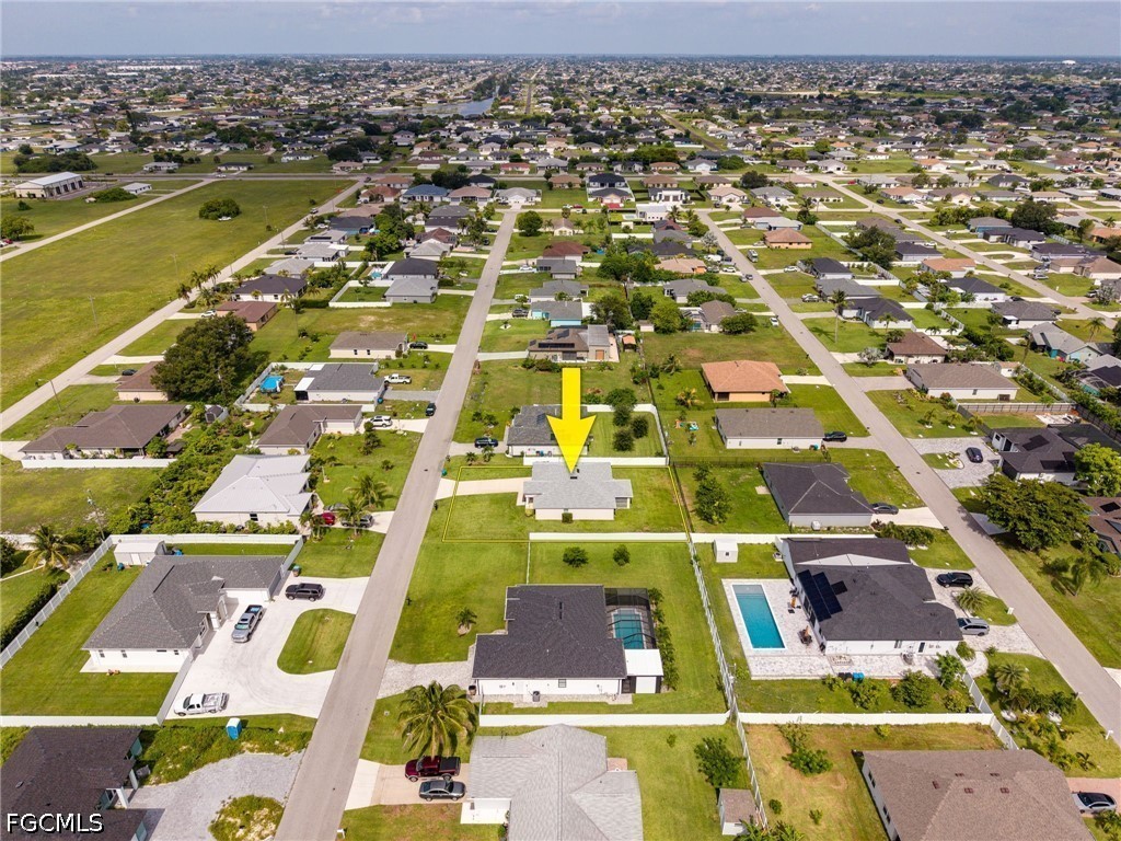 3 Bed SingleFamilyResidence for Sale in Cape Coral, photo 27