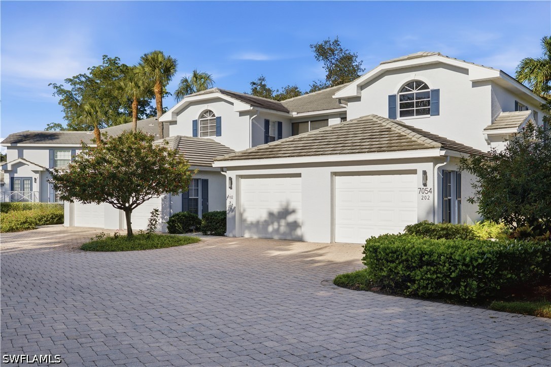 3 Bed Condominium for Sale in Naples, FL, $8,000 — photo 27