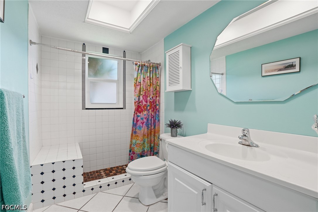 3 Bed Pool Home for Sale in Cape Coral, photo 27