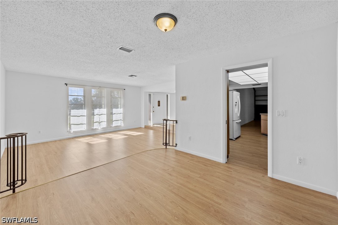 3 Bed SingleFamilyResidence for Sale in North Fort Myers, FL — photo 27