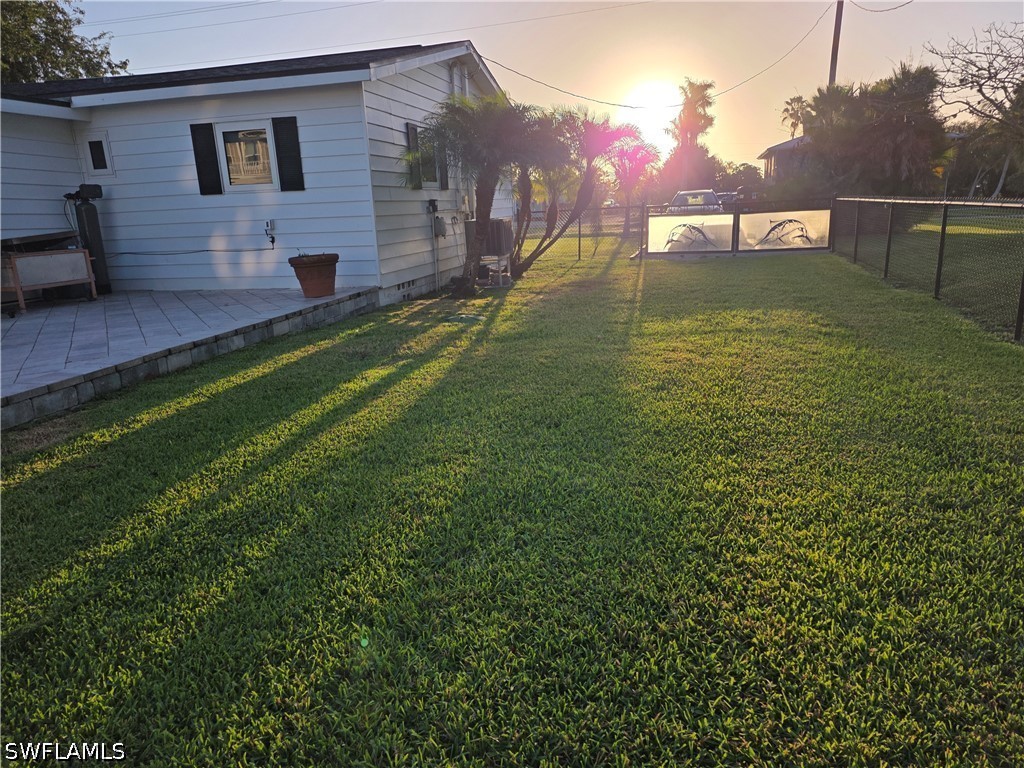 2 Bed SingleFamilyResidence for Sale in Everglades City, FL — photo 27