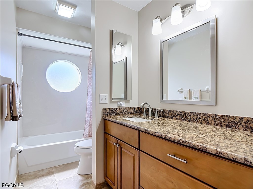 3 Bed SingleFamilyResidence for Sale in North Fort Myers, photo 27